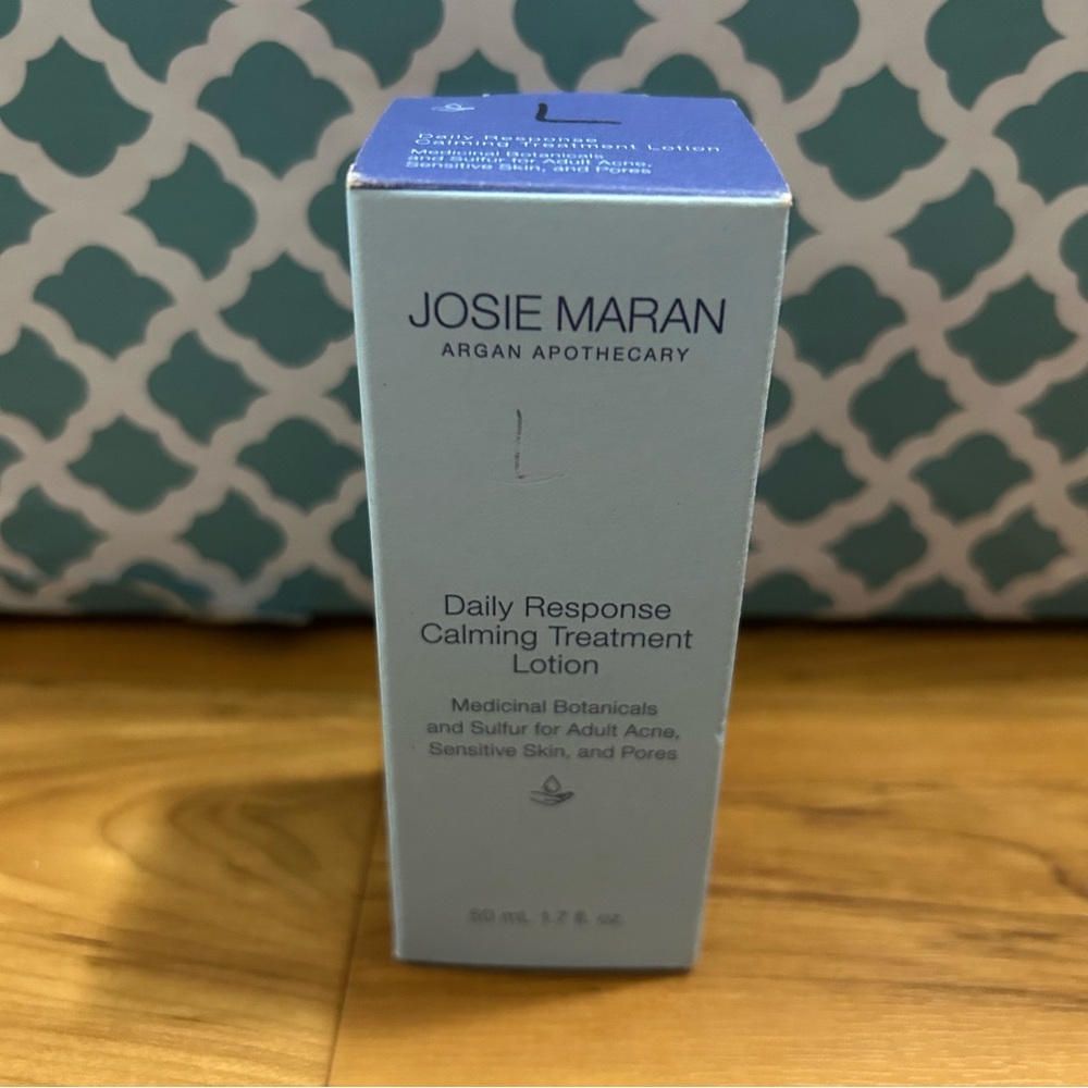 Josie Maran Daily Response Calming Treatment Lotion
